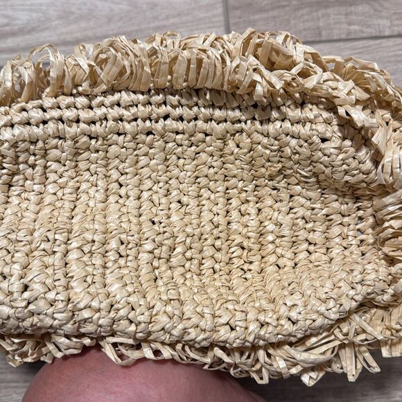 B2B Los Angeles Melia Fringe Clutch Bag Natural NWOT - Picture 8 of 8